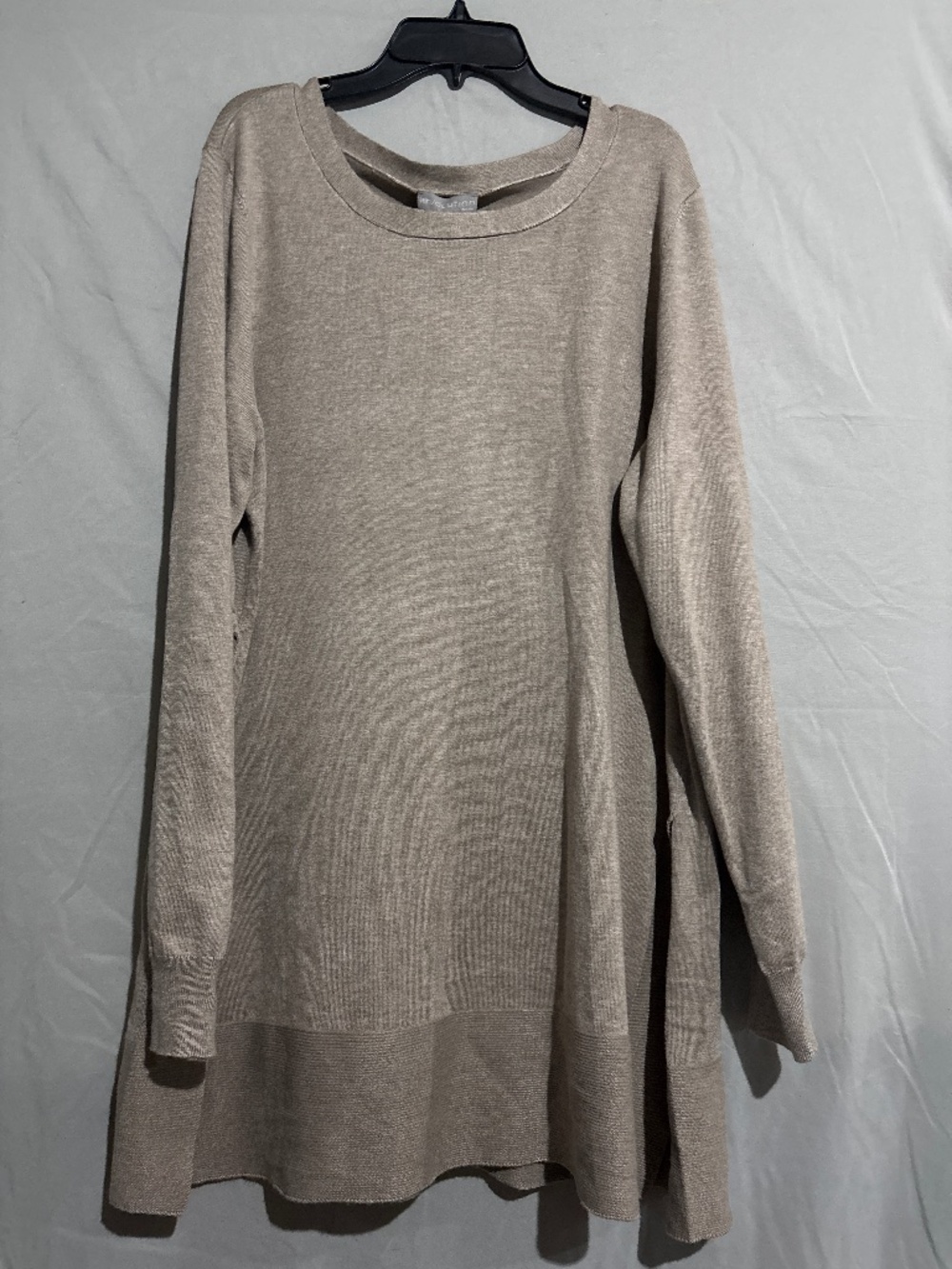 Taupe Evolution tunic NWT (XL)